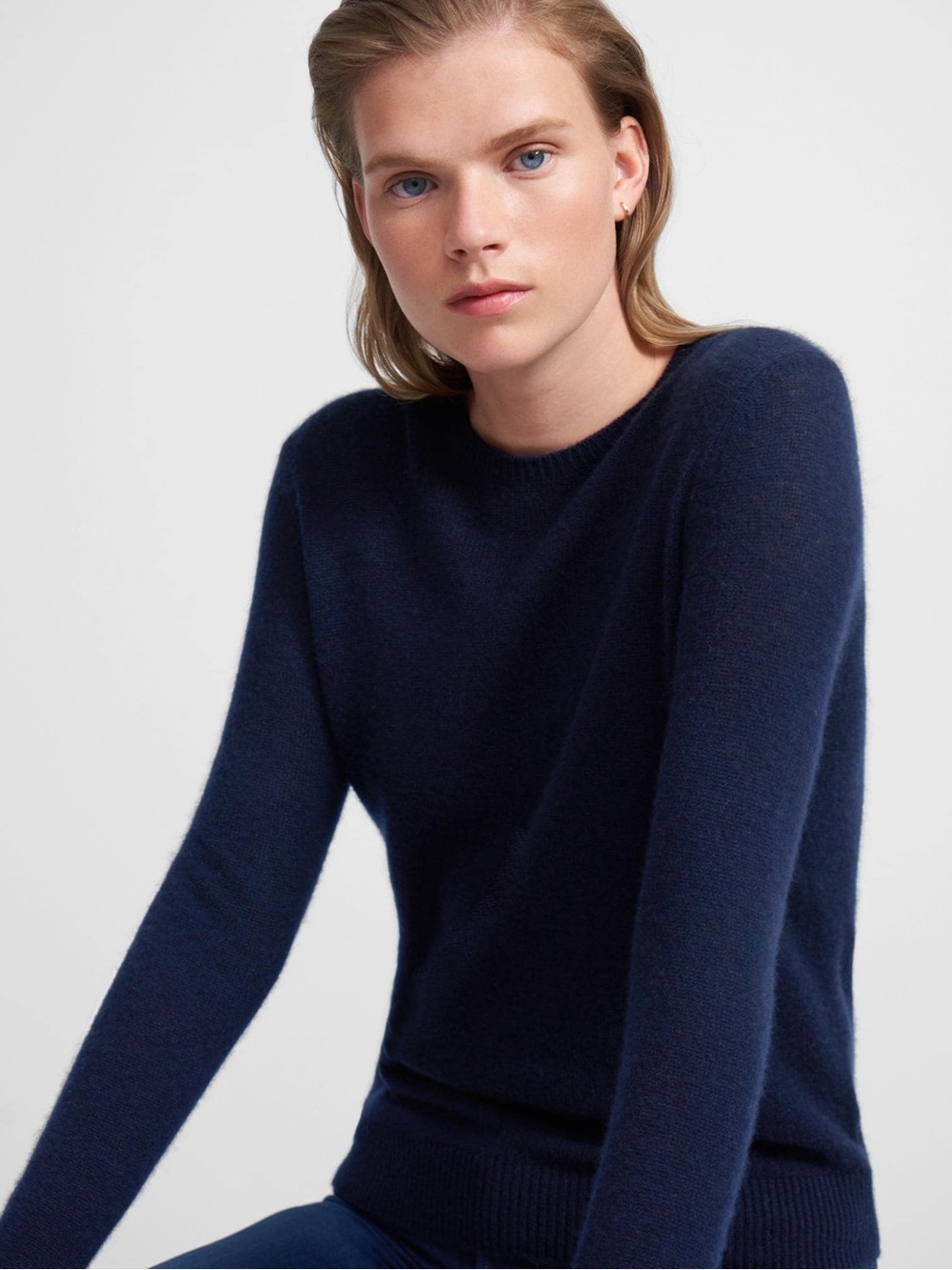 Theory Crewneck Sweater in Feather 100% Cashmere size S